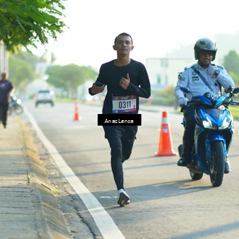 Runner Photo 8009164