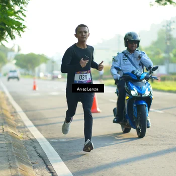 Runner Photo 8009194