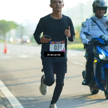 Runner Photo 8009197