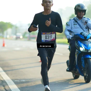 Runner Photo 8009199