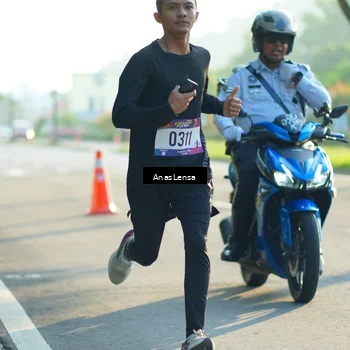Runner Photo 8009210