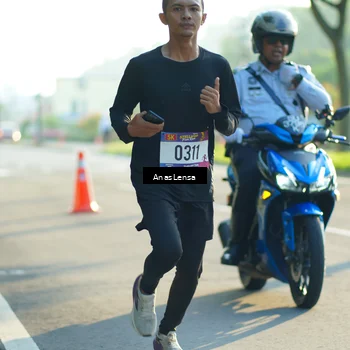 Runner Photo 8009212