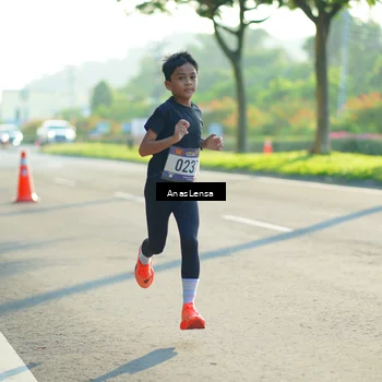 Runner Photo 8009400