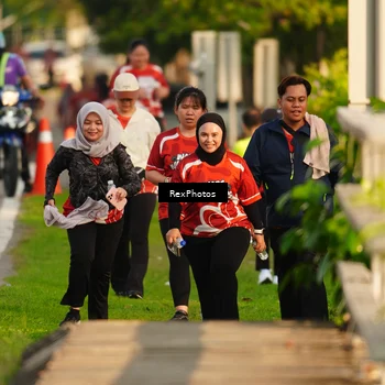 Runner Photo 8009776