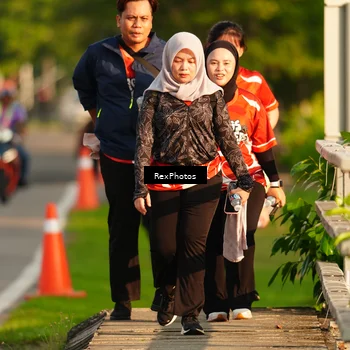 Runner Photo 8009794