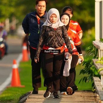 Runner Photo 8009802