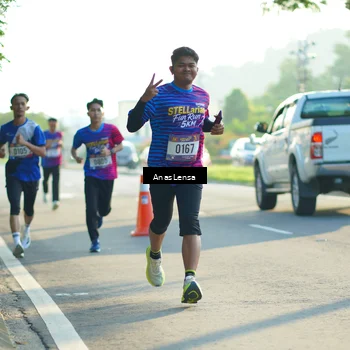 Runner Photo 8009898