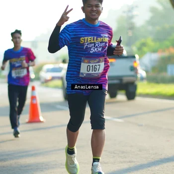 Runner Photo 8009945