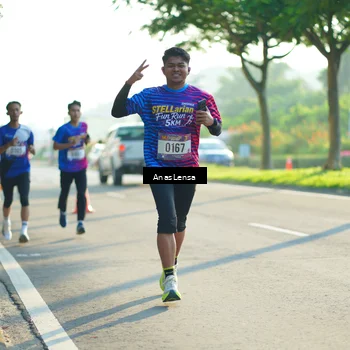 Runner Photo 8009950
