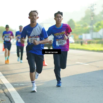Runner Photo 8009972