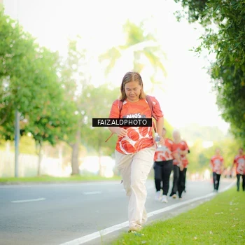Runner Photo 8009994