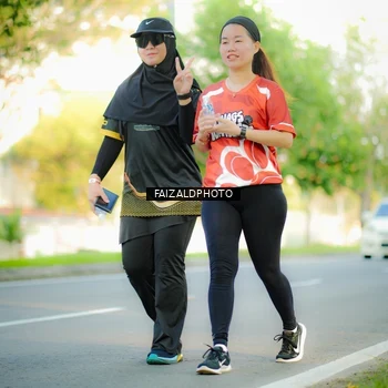 Runner Photo 8010011