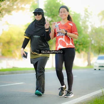 Runner Photo 8010018