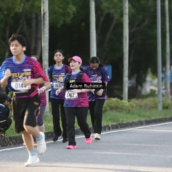 Runner Photo 8010026