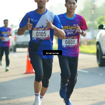 Runner Photo 8010035