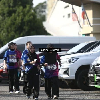Runner Photo 8010039