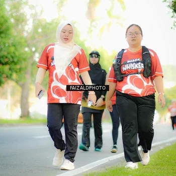 Runner Photo 8010054