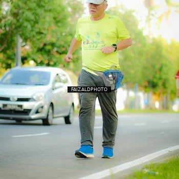 Runner Photo 8010058