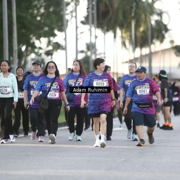Runner Photo 8010063