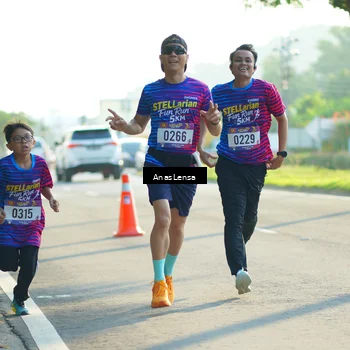 Runner Photo 8010085