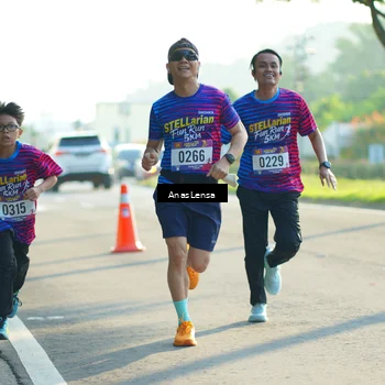 Runner Photo 8010089