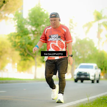 Runner Photo 8010122