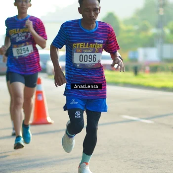 Runner Photo 8010157