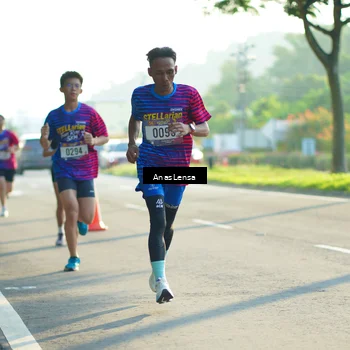 Runner Photo 8010172