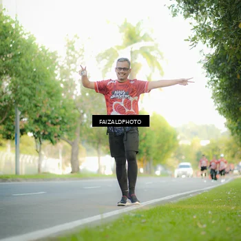 Runner Photo 8010302