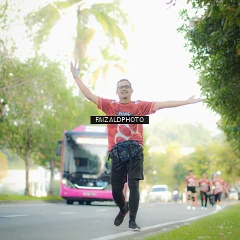 Runner Photo 8010311