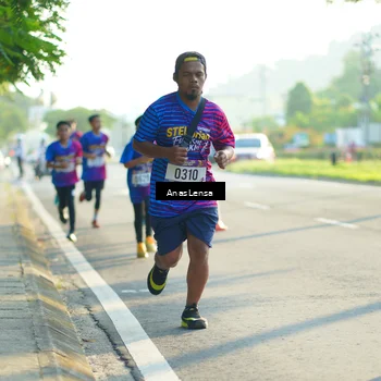 Runner Photo 8010360
