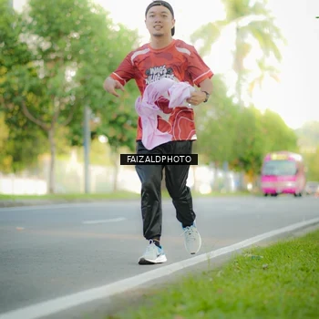 Runner Photo 8010440
