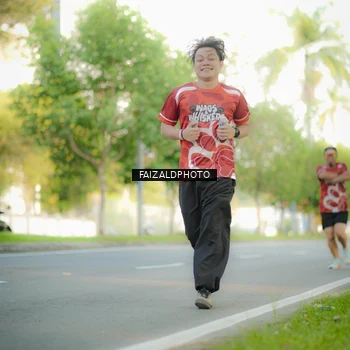 Runner Photo 8010457