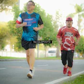 Runner Photo 8010506