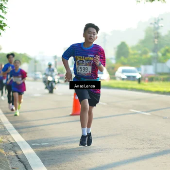 Runner Photo 8010600