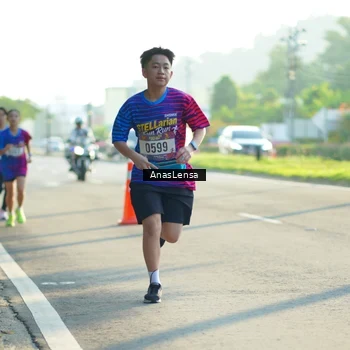 Runner Photo 8010650