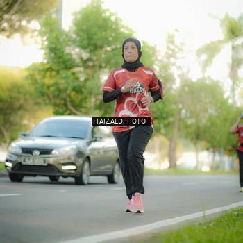 Runner Photo 8010671
