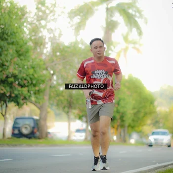 Runner Photo 8010699