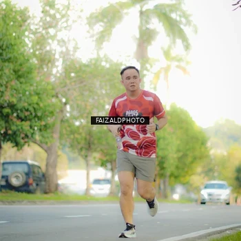 Runner Photo 8010704