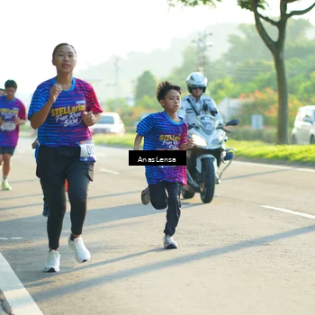 Runner Photo 8010716