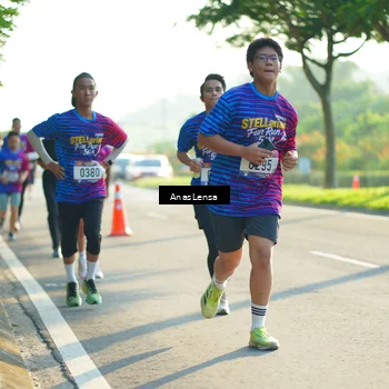 Runner Photo 8010868