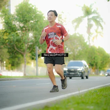 Runner Photo 8010874