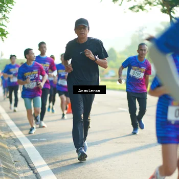 Runner Photo 8010941