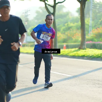 Runner Photo 8010944