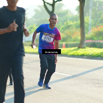 Runner Photo 8010955
