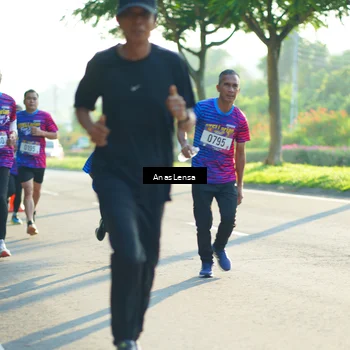 Runner Photo 8010961
