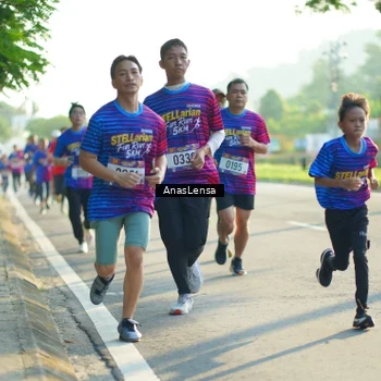 Runner Photo 8010963