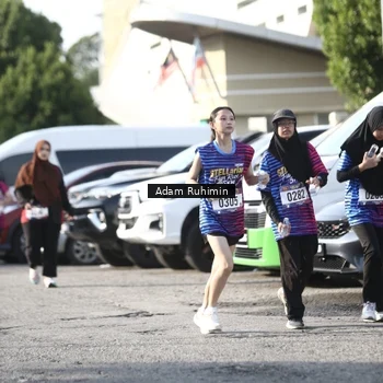 Runner Photo 8011000