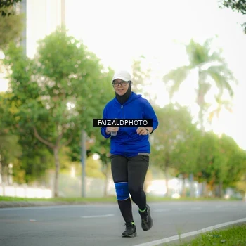 Runner Photo 8011021