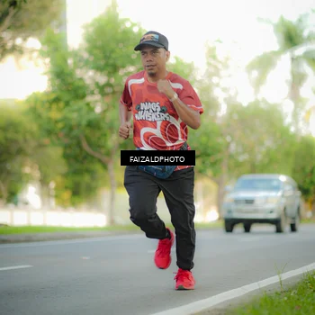 Runner Photo 8011043